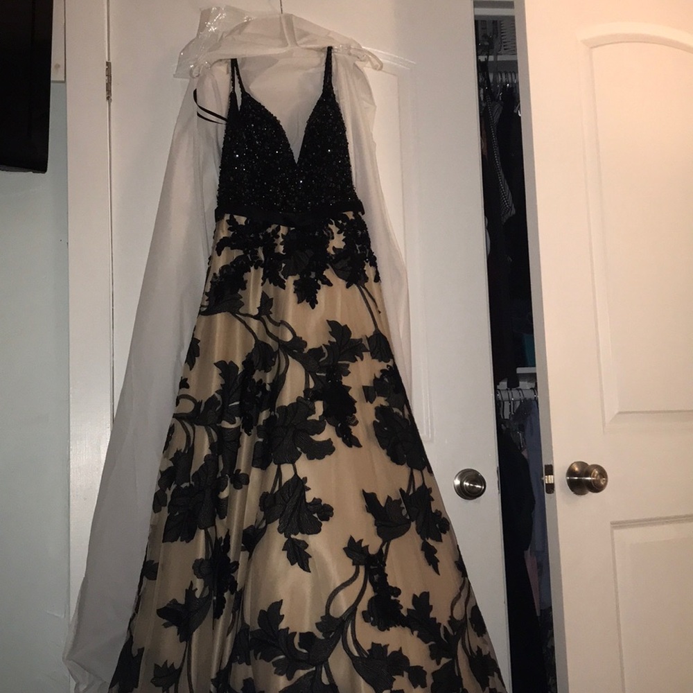 Special event dress